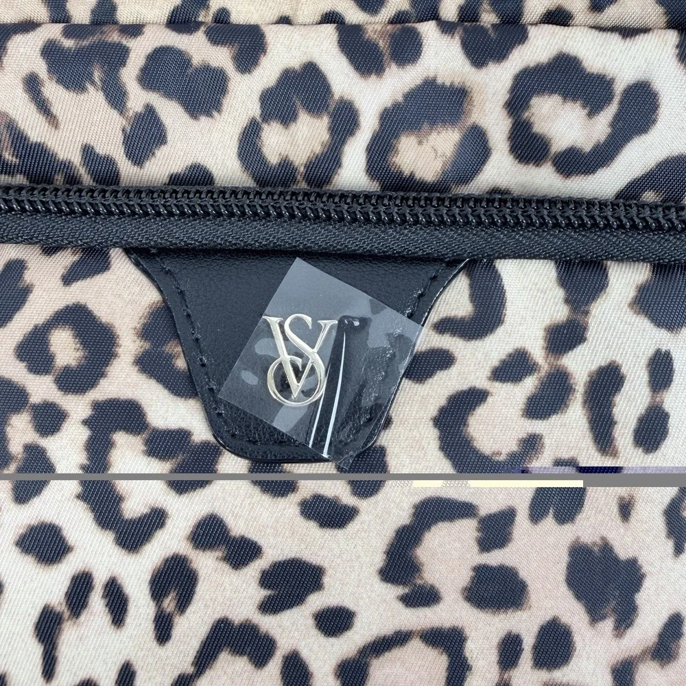 Victoria's Secret Leopard Travel Makeup Pouch Cosmetic Bag Zip Case NWT